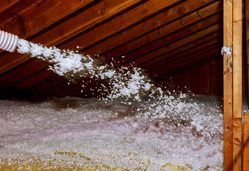 Blown in insulation evenly distributed in Phoenix AZ attic